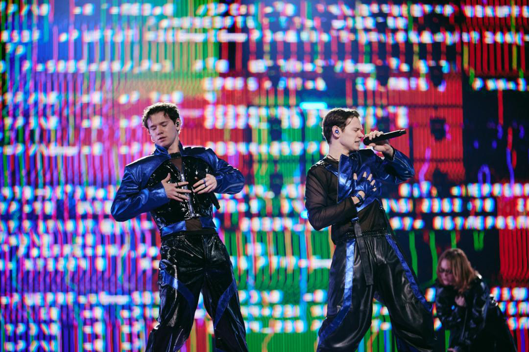 Marcus & Martinus singing Unforgettable at Eurovision 2024